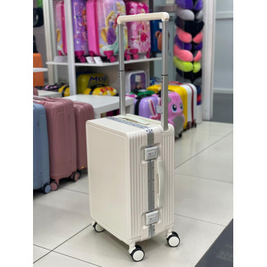 Чемодан 20 дюйма Lunary молочный из поликарбоната (ручная кладь)