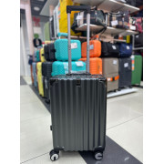 Чемодан 20 дюймов Clodi темно-серый из поликарбоната на ригельном замке (ручная кладь)