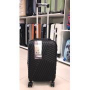 Чемодан 20 дюймов DLX черный из поликарбоната с расширением (ручная кладь)