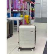 Чемодан 20 дюймов Mironpan молочный из полипропилена (ручная кладь) (м106)