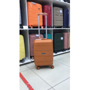 Чемодан 20 дюймов Mironpan оранжевый из полипропилена (ручная кладь)