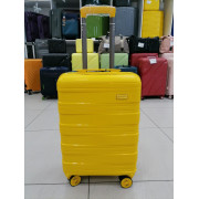 Чемодан 20 дюймов Mironpan жёлтый из полипропилена (ручная кладь)