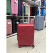 Чемодан 20 дюймов Proxis красный с расширением из полипропилена (ручная кладь)