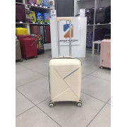 Чемодан 20 дюймов Sonara кремовый с расширением из полипропилена (ручная кладь)