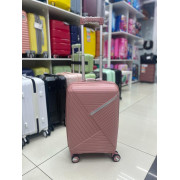 Чемодан 20 дюймов Sonara розовый с расширением из полипропилена (ручная кладь)