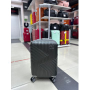 Чемодан 20 дюймов TR Space темно-серый из поликарбоната с расширением (ручная кладь)