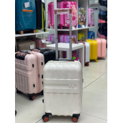 Чемодан 20 дюймов TR Star бежевый из поликарбоната с расширением (ручная кладь)