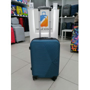 Чемодан 20 дюймов TR Start зеленый из поликарбоната с расширением (ручная кладь)