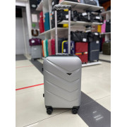 Чемодан 20 дюймов TR V светло-серый из поликарбоната (ручная кладь)