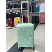 Чемодан 20 дюймов Travel Air светло-зеленый из полипропилена (ручная кладь)