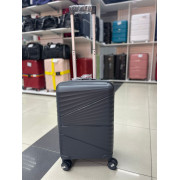 Чемодан 20 дюймов Travel Air темно-серый из полипропилена (ручная кладь)