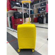 Чемодан 20 дюймов Travel Air желтый из полипропилена (ручная кладь)