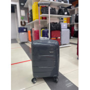 Чемодан 20 дюймов Travel Fashion One темно-серый из полипропилена (ручная кладь)