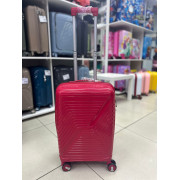 Чемодан 20 дюймов Vilani красный с расширением из полипропилена (ручная кладь)