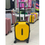 Чемодан 20 дюймов W.zckiss Oval желтый с расширением из полипропилена (ручная кладь)