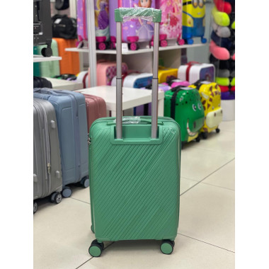 Чемодан 20 дюймов Woond зеленый из полипропилена (ручная кладь)