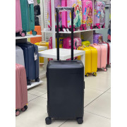 Чемодан 20 дюймов Yufei Proffi черный из поликарбоната на ригельном замке (ручная кладь)