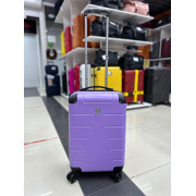 Чемодан 22 дюйма Luyida лаванда из поликарбоната