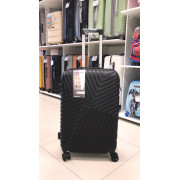 Чемодан 24 дюйма DLX черный из поликарбоната с расширением