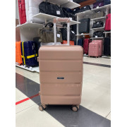 Чемодан 24 дюйма Mironpan бежевый из полипропилена (м92)
