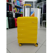 Чемодан 24 дюйма Mironpan жёлтый из полипропилена