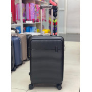Чемодан 24 дюйма Rink черный из полипропилена