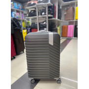 Чемодан 24 дюйма TR T темно-серый из поликарбоната