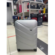 Чемодан 24 дюйма TR V светло-серый из поликарбоната