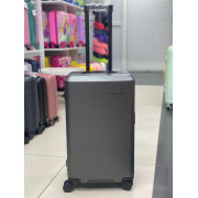 Чемодан 24 дюйма Yufei Proffi темно-серый из поликарбоната на ригельном замке