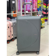 Чемодан 28 дюймов Biler серый из полипропилена