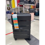 Чемодан 28 дюймов Mironpan черный из полипропилена (м92)