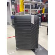 Чемодан 30 дюймов TR T черный из поликарбоната 